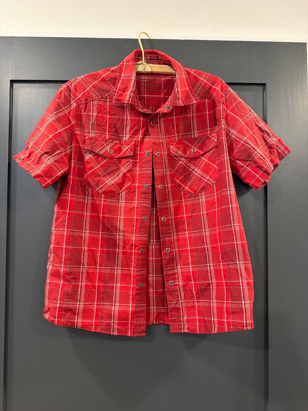 Novara Men's Plaid Short Sleeve Snap Button with Pockets medium